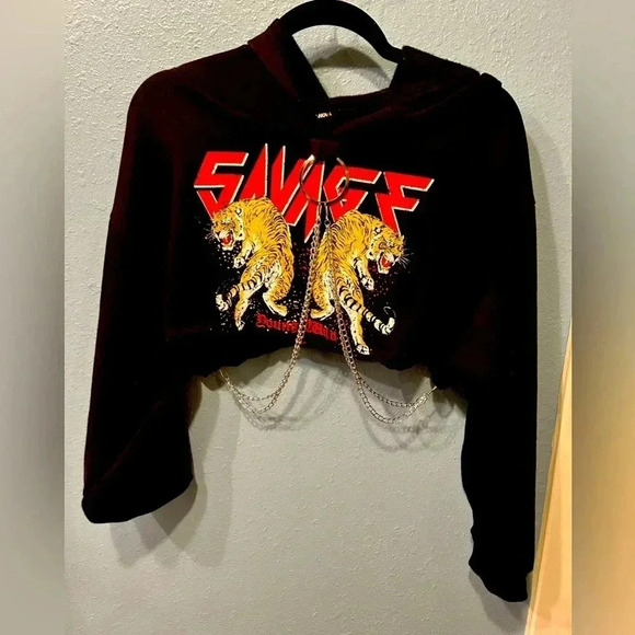 FASHION NOVA CROP TOP - Picture 4 of 6